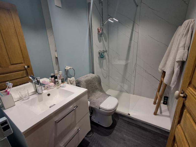 Maison - 260 m² - 11 pièces