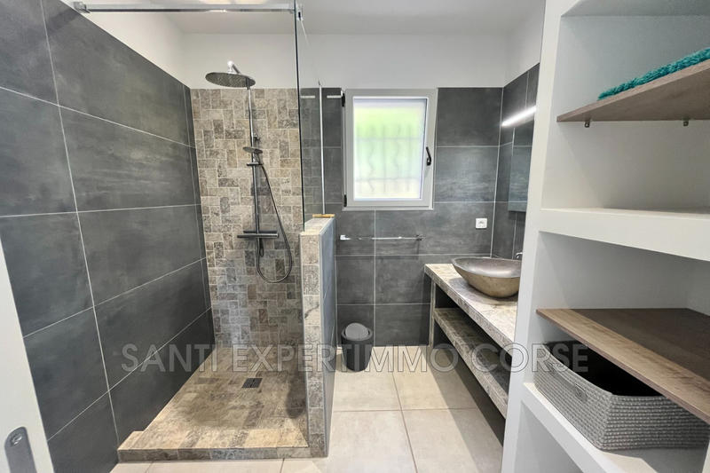 Maison contemporaine - 85 m² - 4 pièces