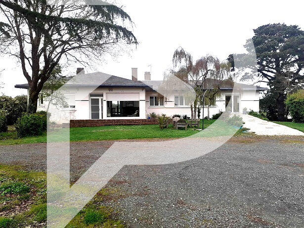 Maison - 229 m² - 10 pièces