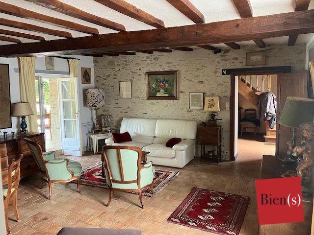 Maison ancienne - 237 m² - 8 pièces