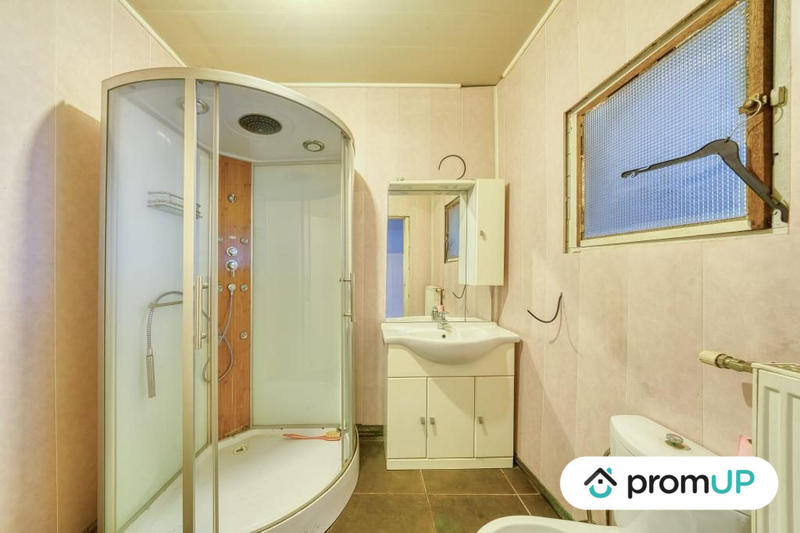 Maison - 200 m² - 8 pièces