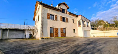 Maison - 190 m² - 6 pièces