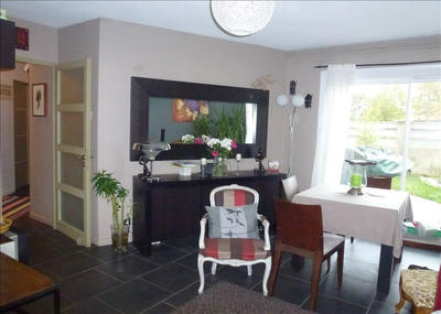 Maison - 96 m² - 5 pièces