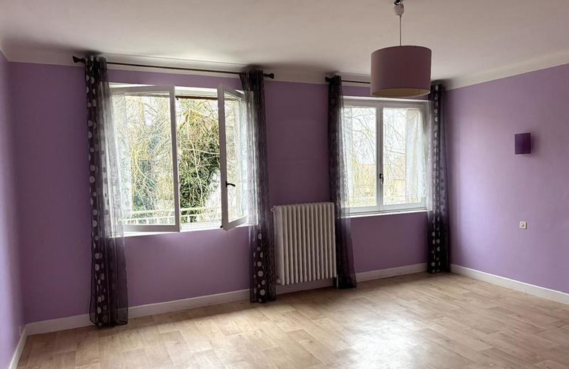 Maison - 465 m² - 7 pièces