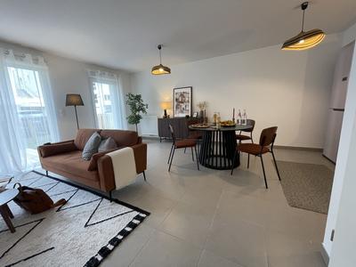 Appartement - 85 m² - 4 pièces