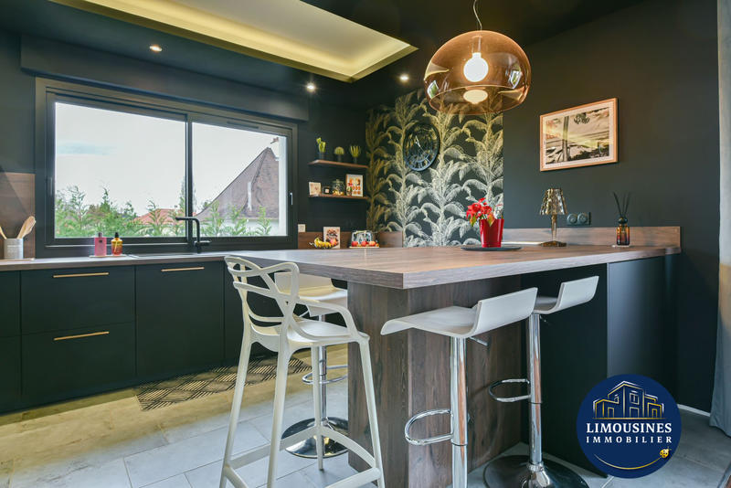 Villa - 322 m² - 11 pièces