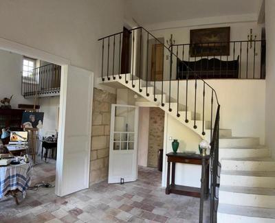 Maison - 255 m² - 5 pièces