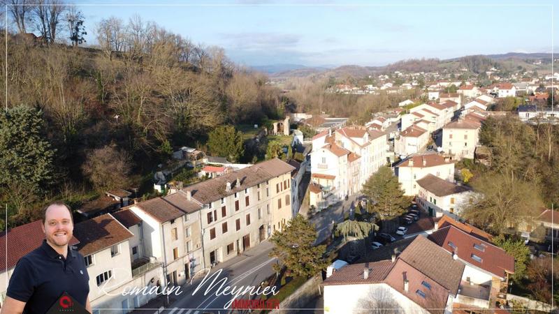 Maison - 210 m² - 7 pièces