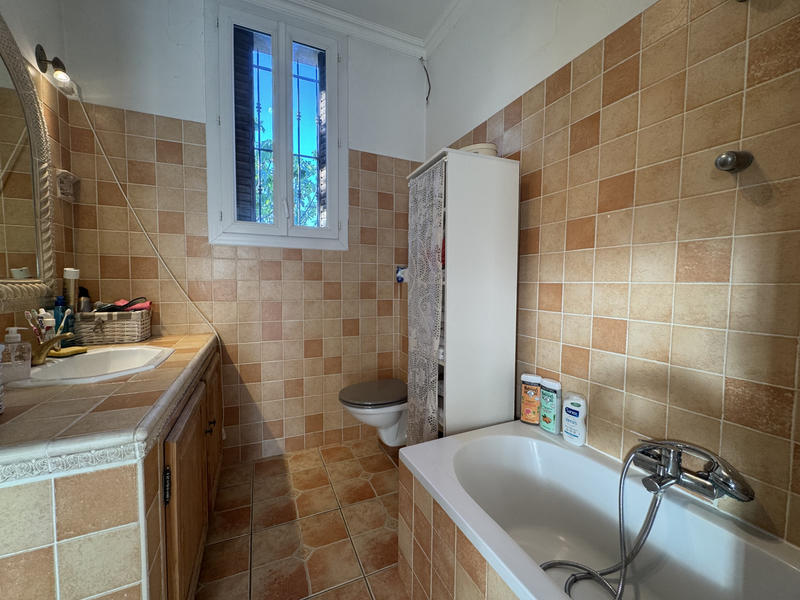 Maison - 217 m² - 8 pièces