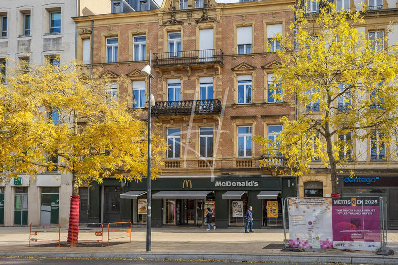 Appartement - 257 m² - 8 pièces