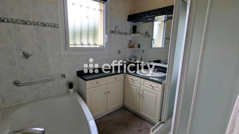 Maison - 150 m² - 7 pièces