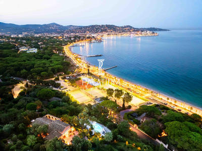 Villa - 289 m² - 10 pièces