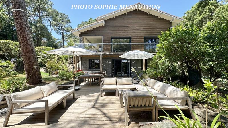 Maison contemporaine - 200 m² - 8 pièces