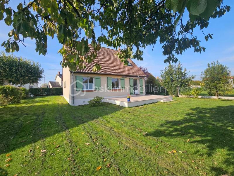 Maison traditionnelle - 141 m² - 6 pièces