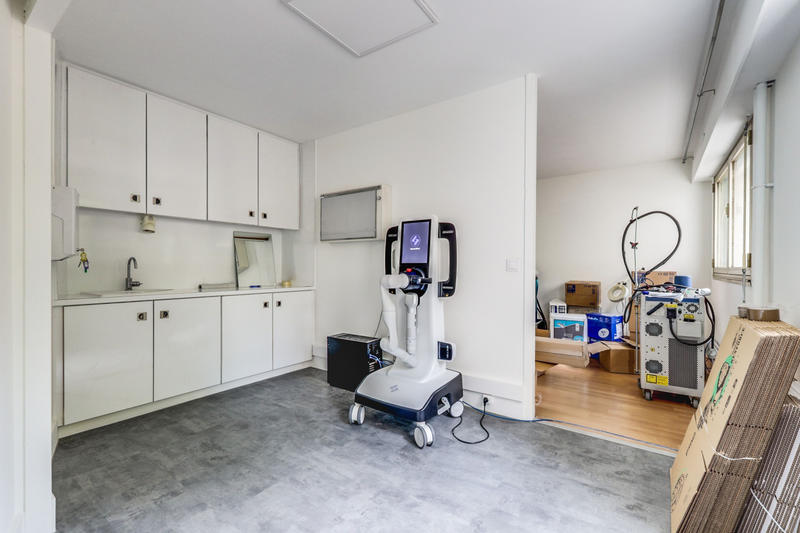 Appartement - 175 m² - 9 pièces