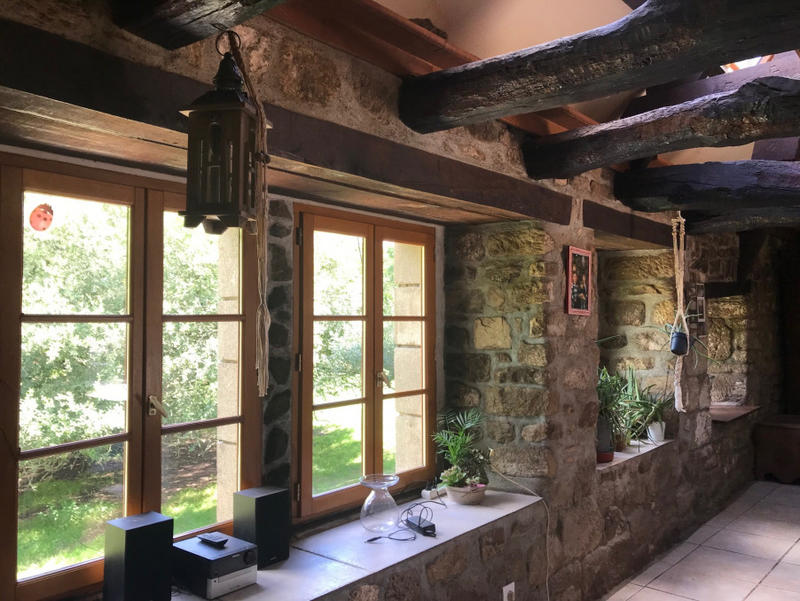 Propriété - 286 m² - 12 pièces