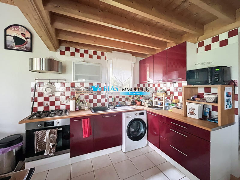 Maison - 64 m² - 4 pièces