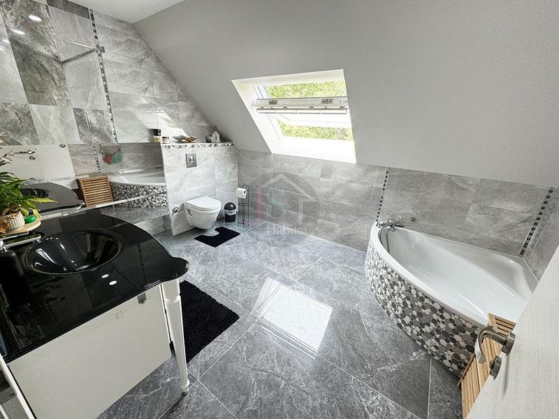 Maison ancienne - 147 m² - 6 pièces