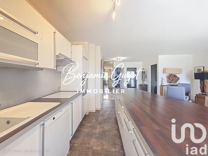 Appartement - 90 m² - 4 pièces