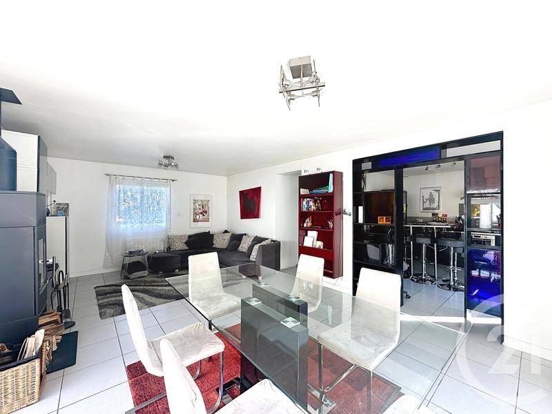 Maison - 106 m² - 4 pièces