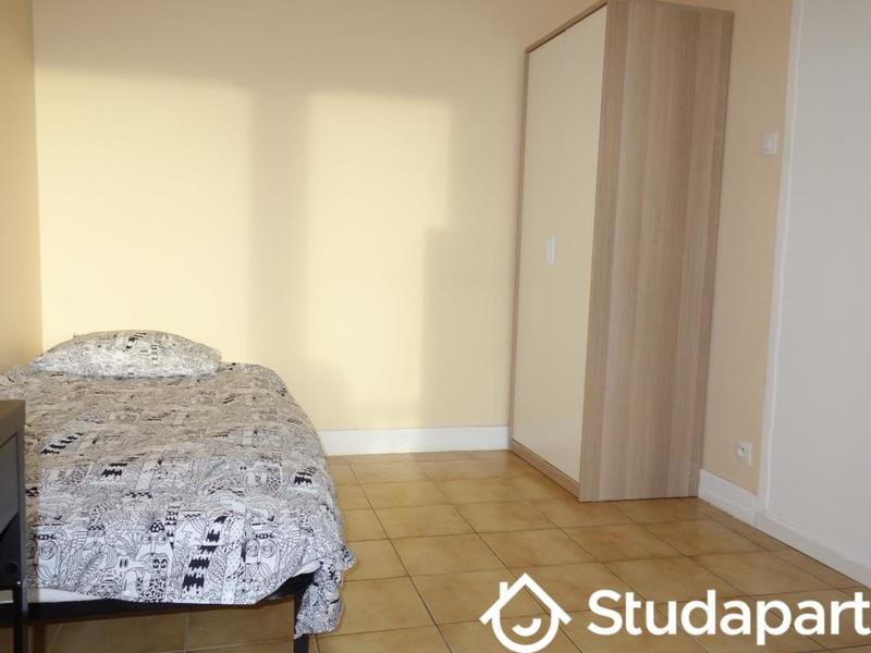 Chambre - 10 m² - 1 pièce