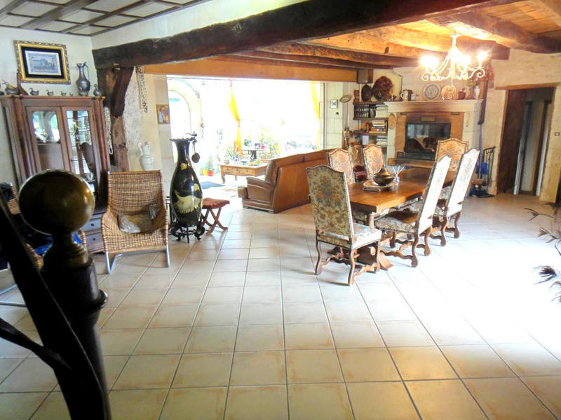 Maison - 163 m² - 4 pièces