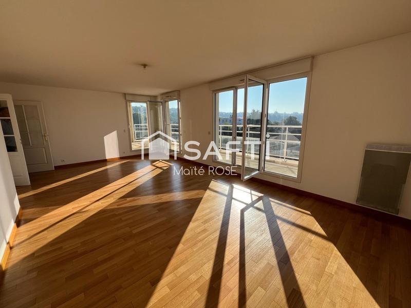 Appartement - 117 m² - 6 pièces