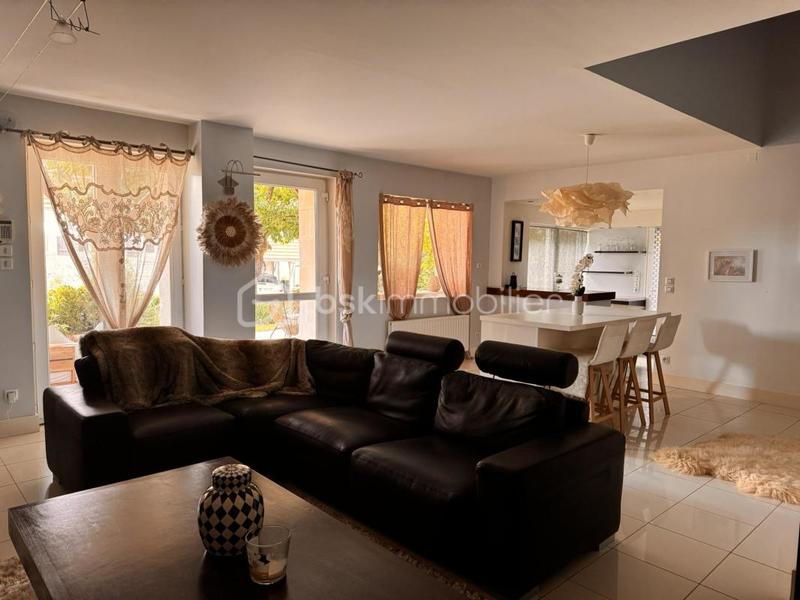 Demeure - 260 m² - 10 pièces