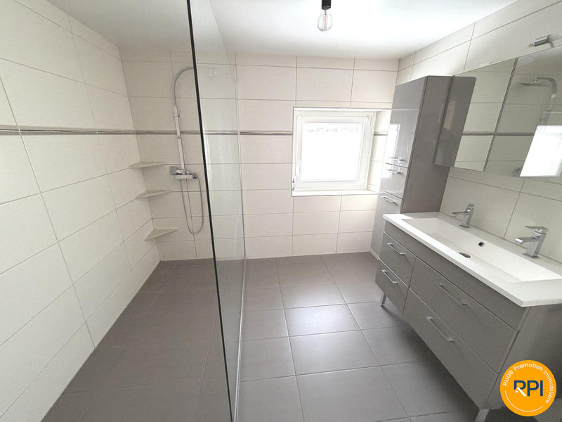 Maison - 137 m² - 6 pièces