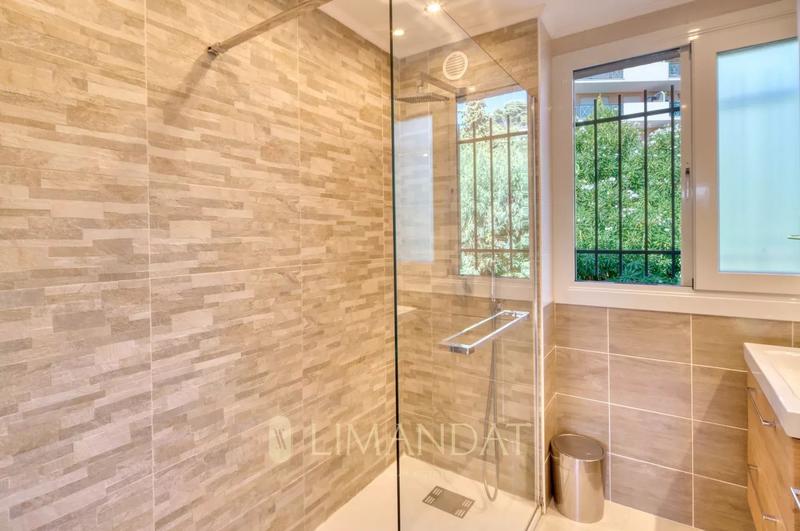 Appartement - 123 m² - 6 pièces