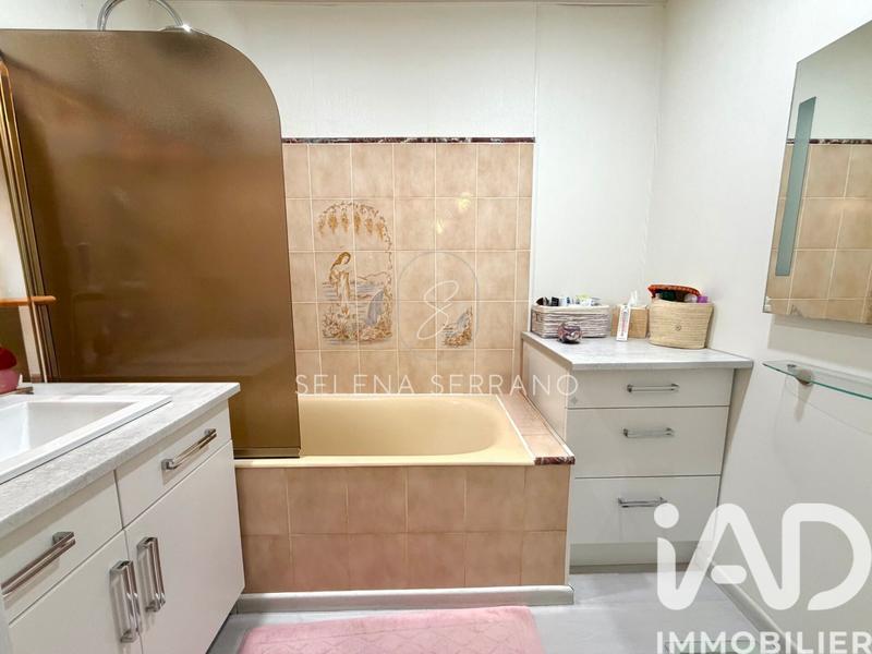 Appartement - 79 m² - 3 pièces