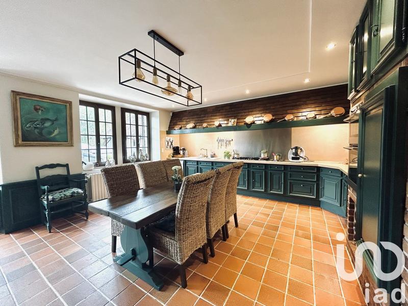 Maison - 300 m² - 8 pièces