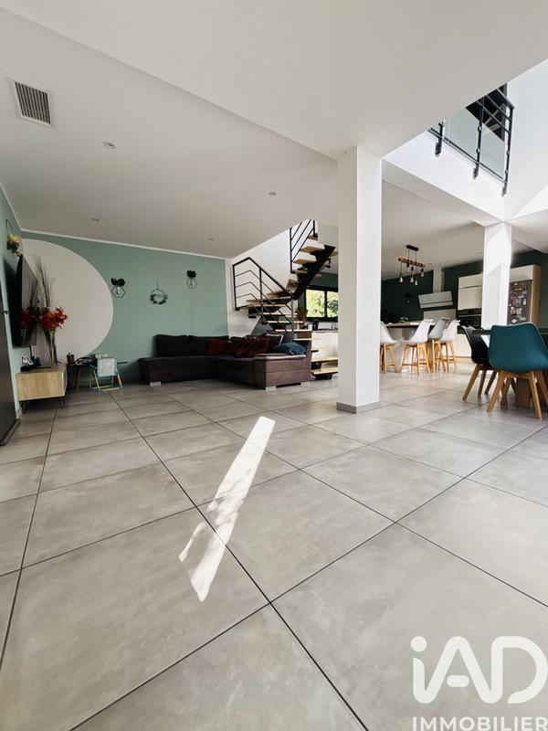 Maison - 135 m² - 5 pièces