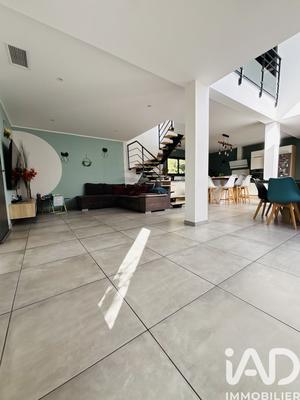 Maison - 135 m² - 5 pièces