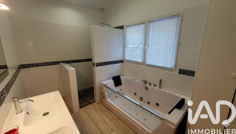 Maison - 160 m² - 5 pièces