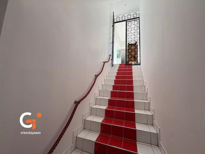 Maison - 177 m² - 4 pièces