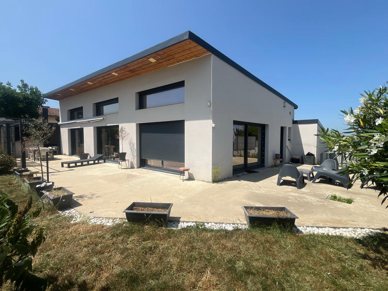 Maison - 179 m² - 6 pièces