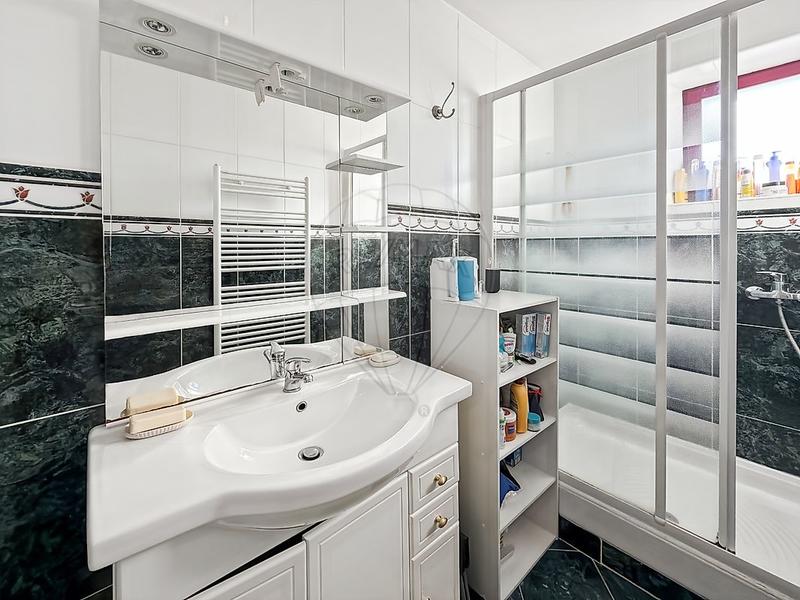 Maison - 161 m² - 5 pièces