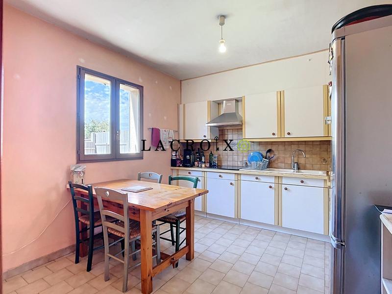 Maison - 93 m² - 5 pièces