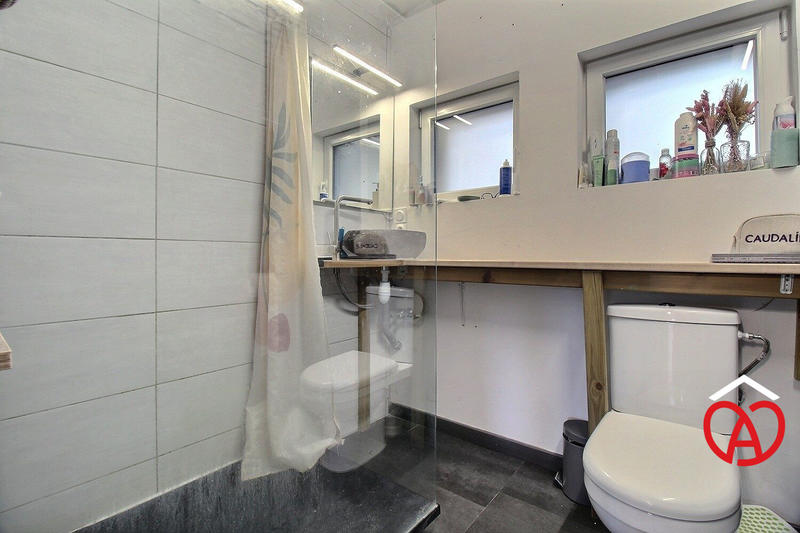 Maison - 80 m² - 5 pièces