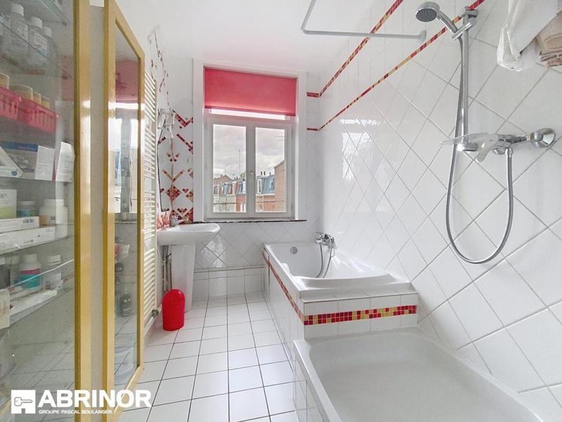 Maison bourgeoise - 210 m² - 8 pièces