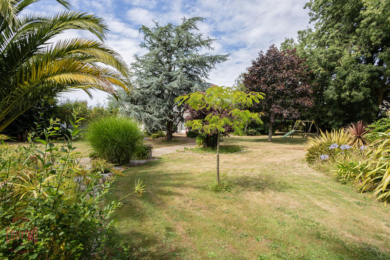 Maison - 190 m² - 8 pièces