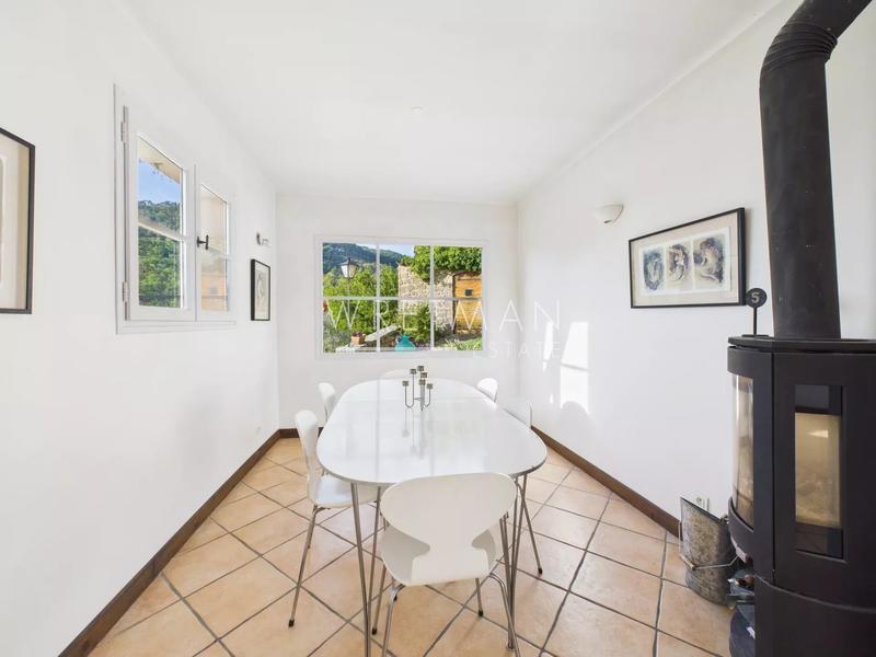 Maison - 141 m² - 5 pièces