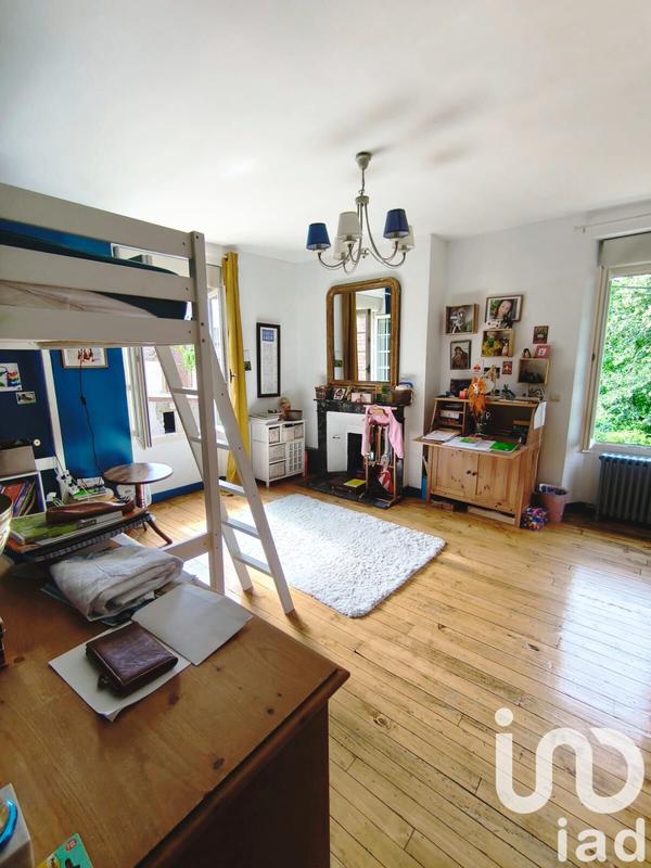 Maison - 700 m² - 24 pièces