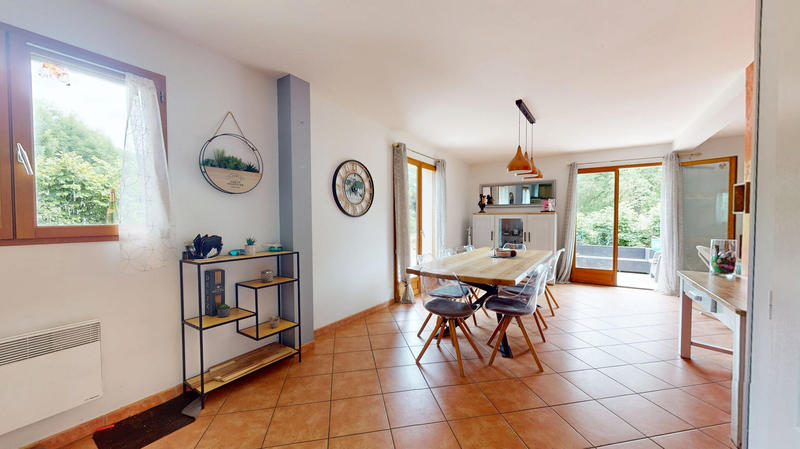 Maison - 105 m² - 4 pièces