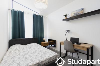 Chambre - 10 m² - 1 pièce