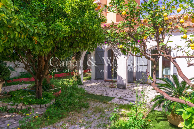 Villa - 90 m² - 5 pièces