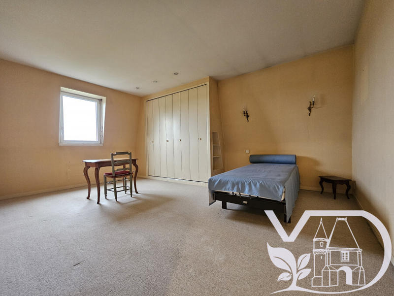 Maison - 280 m² - 6 pièces