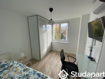 Chambre - 9 m² - 1 pièce