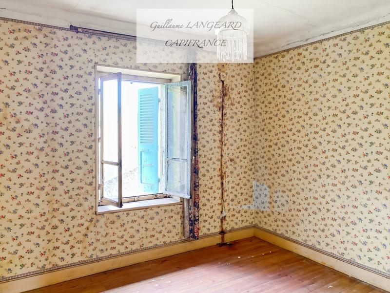 Propriété - 409 m² - 10 pièces